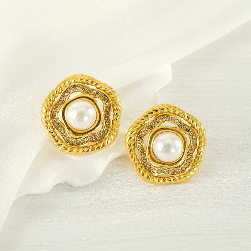 Flora Pearl Flower Stud Earrings