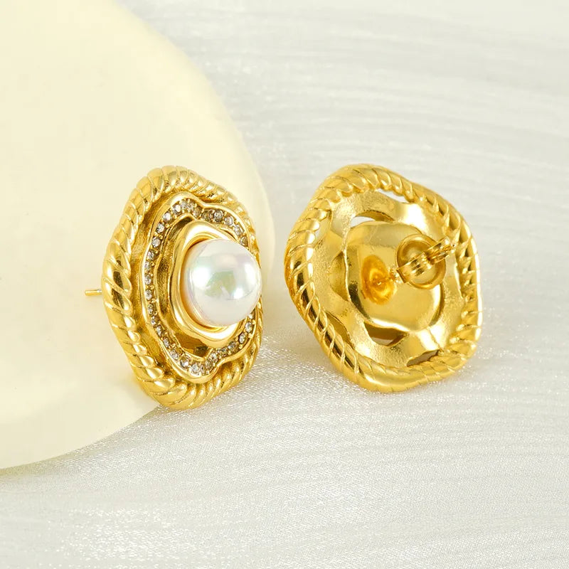 Flora Pearl Flower Stud Earrings