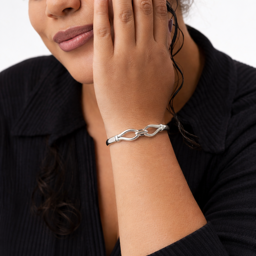 Elara Ellipse Gold Bangle