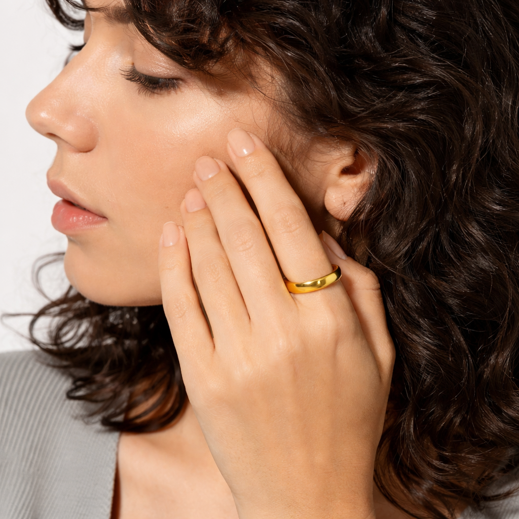 Aira Sterling Silver Band Ring