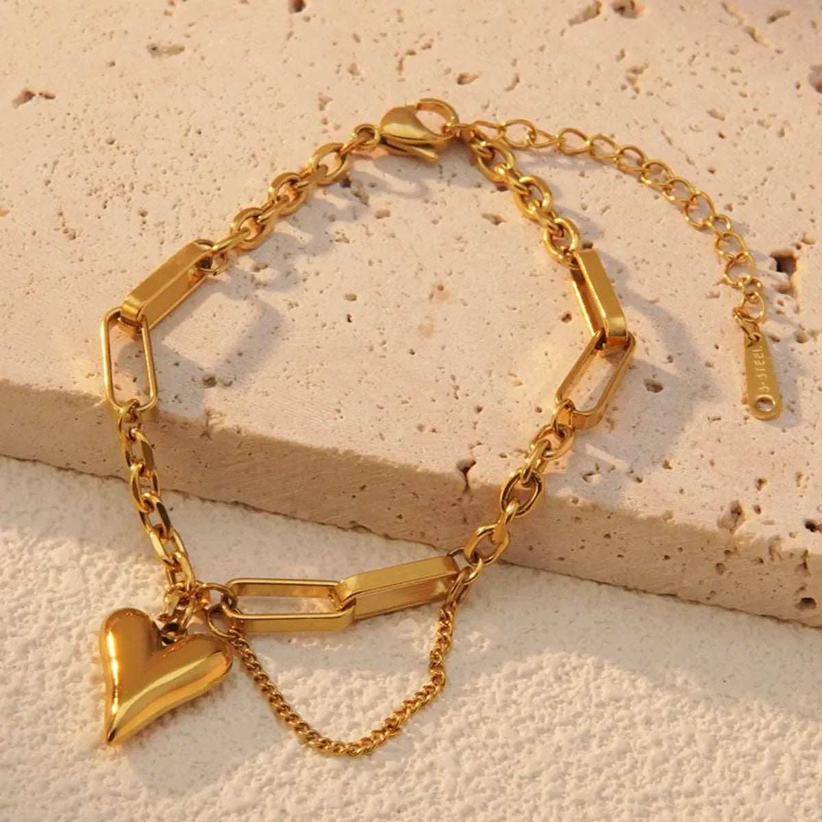 Elara Heart Link Bracelet